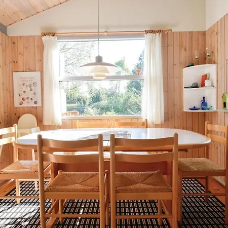 Holiday home 3 Bedroom Lovely In *