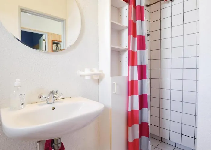 Holiday home Three-bedroom In Humble
